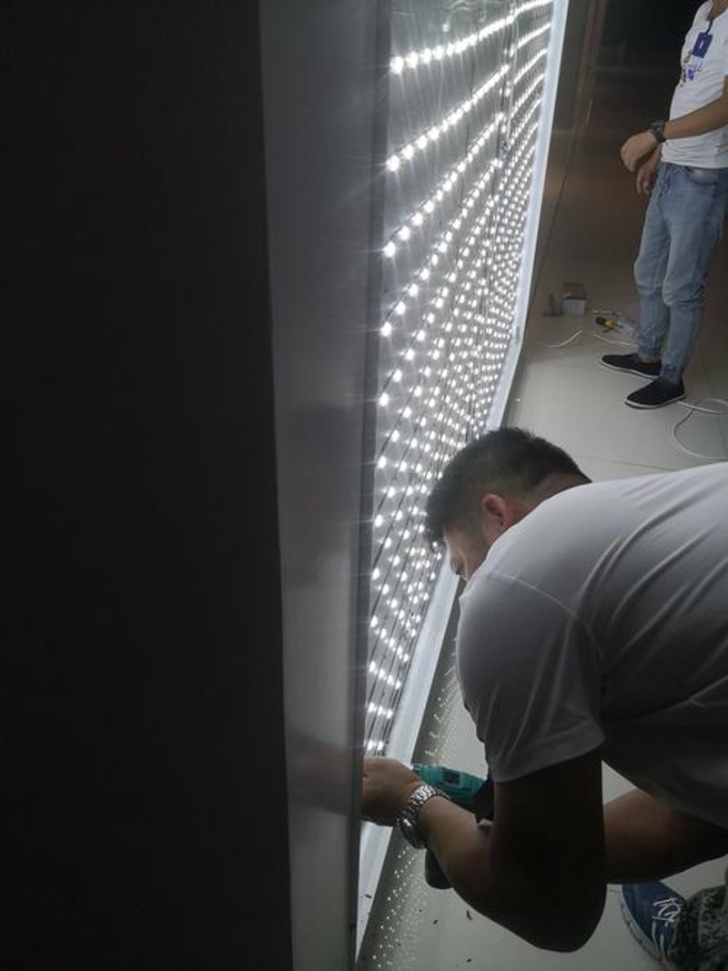 照明新趋势：吸塑灯箱在展览设计中的应用